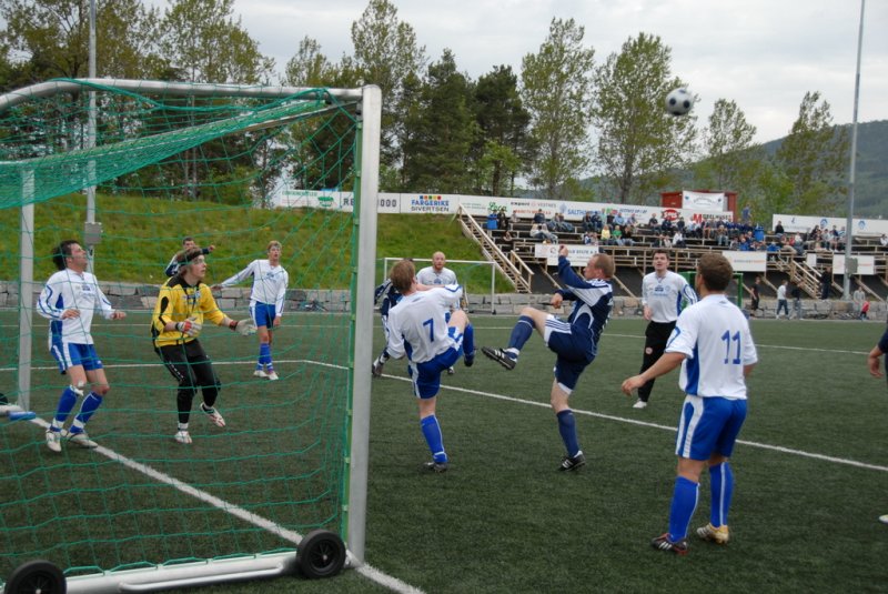 Varfjell - Gry/AK 2. (Foto: Gjermund Kjøpstad)